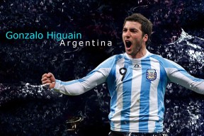 世界杯：部分守门员赛前必碰横梁三次 被队友视为“幸运仪式”